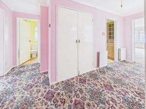 ENTRANCE HALLWAY- click for photo gallery